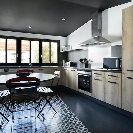 12 Personnes Avec Piscine Confort La Flotte