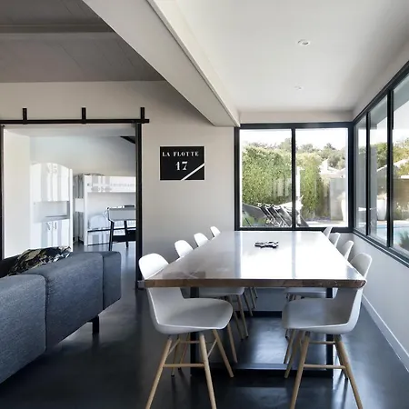 12 Personnes Avec Piscine Confort Dom wakacyjny *