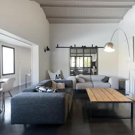 12 Personnes Avec Piscine Confort Casa vacanze *