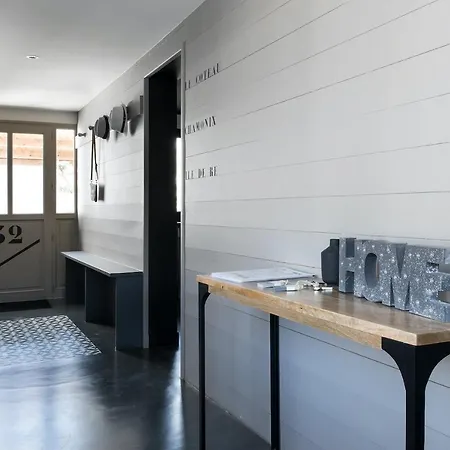 12 Personnes Avec Piscine Confort Casa vacanze *