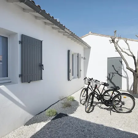 12 Personnes Avec Piscine Confort Dom wakacyjny *